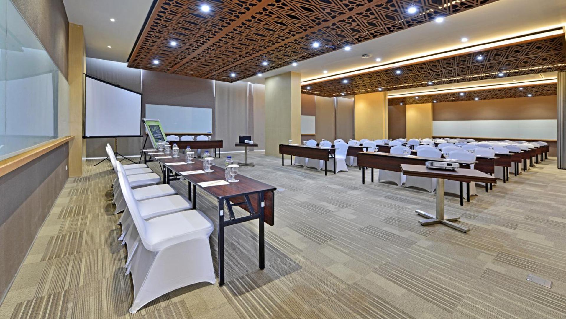Whiz Prime Hotel Khatib Sulaiman Padang Dış mekan fotoğraf