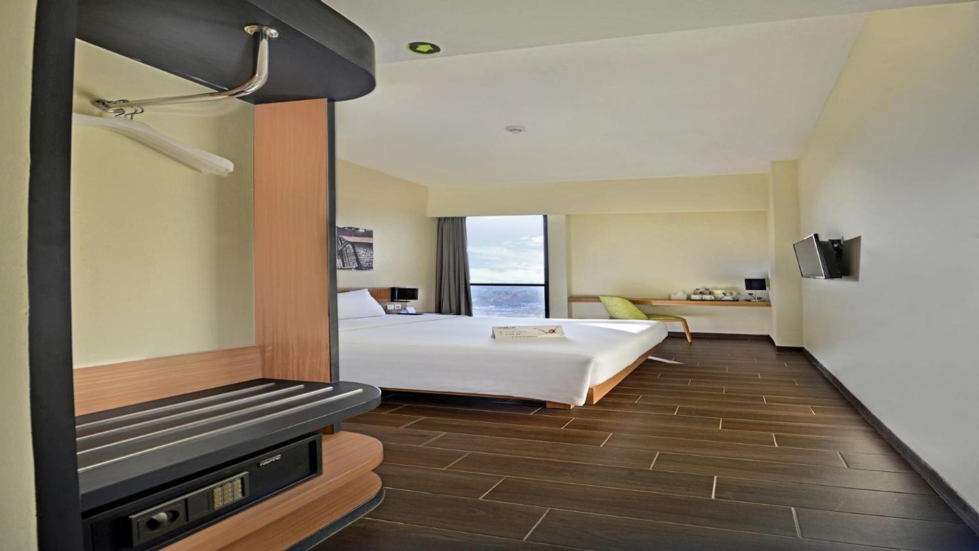 Whiz Prime Hotel Khatib Sulaiman Padang Dış mekan fotoğraf