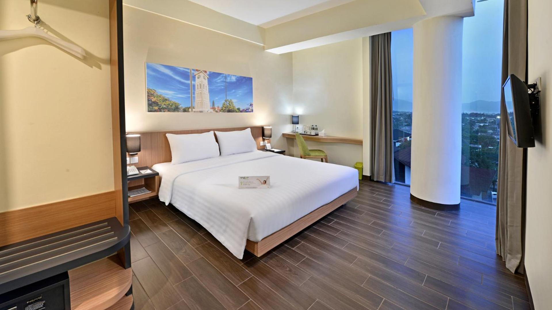 Whiz Prime Hotel Khatib Sulaiman Padang Dış mekan fotoğraf